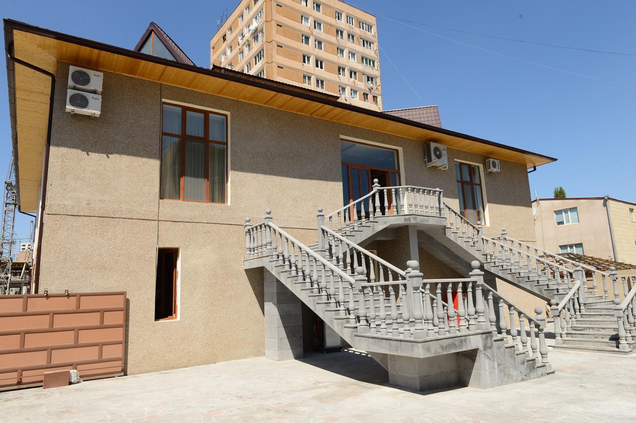 Eridana Hotel Erivan Exterior foto