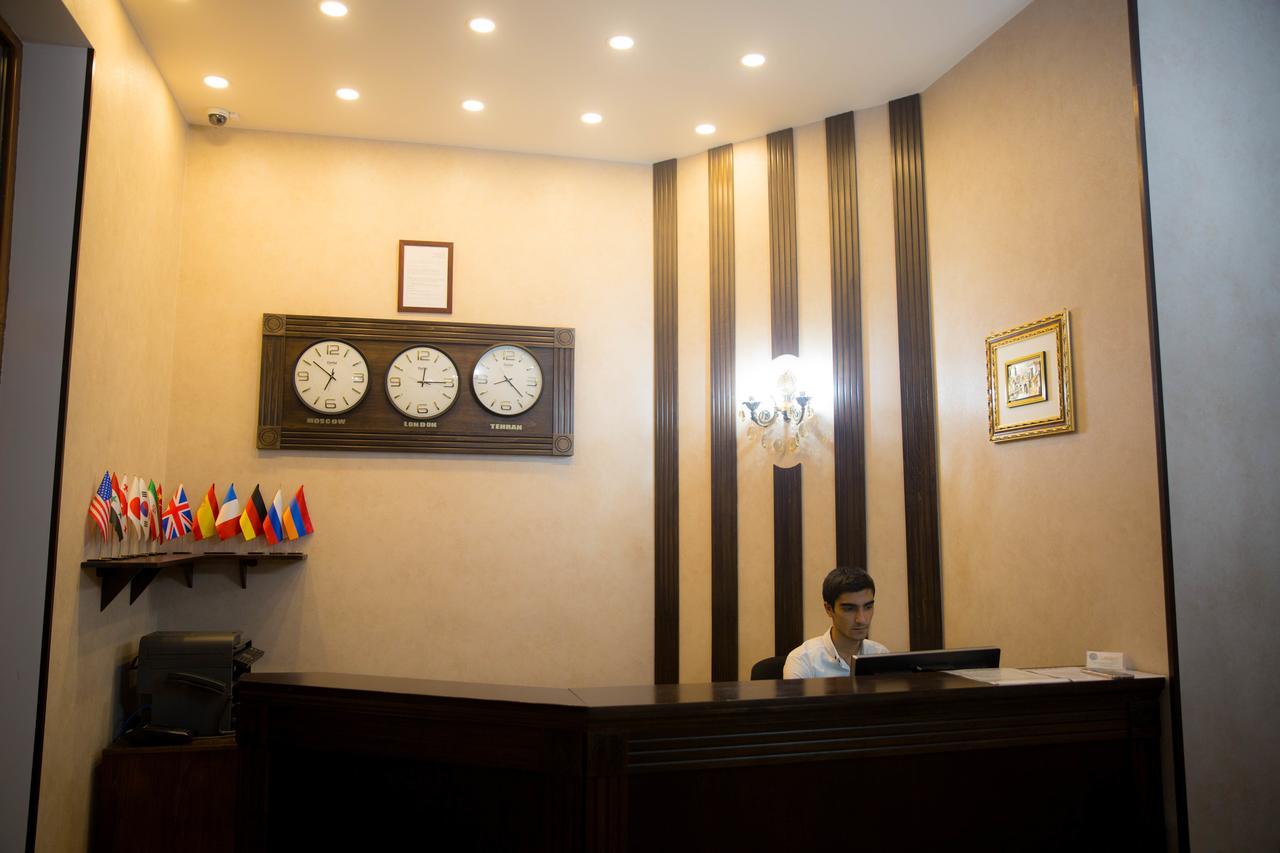 Eridana Hotel Erivan Exterior foto