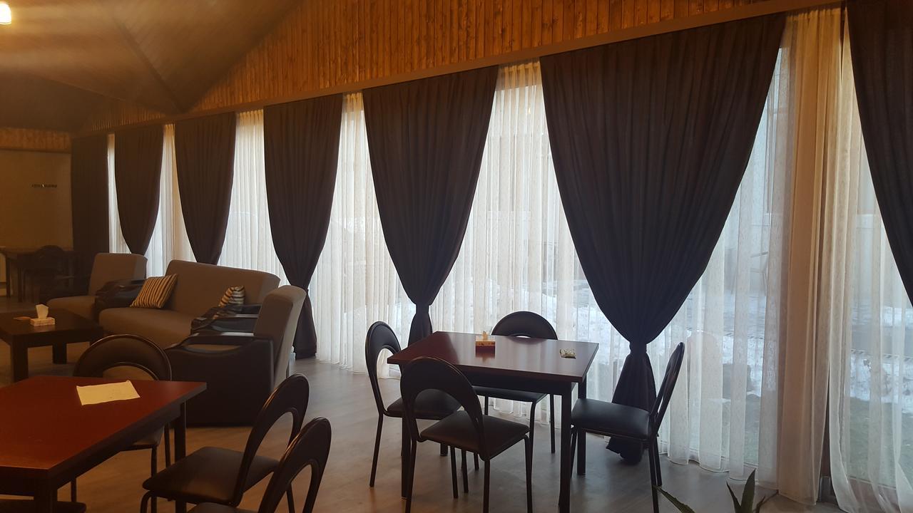 Eridana Hotel Erivan Exterior foto