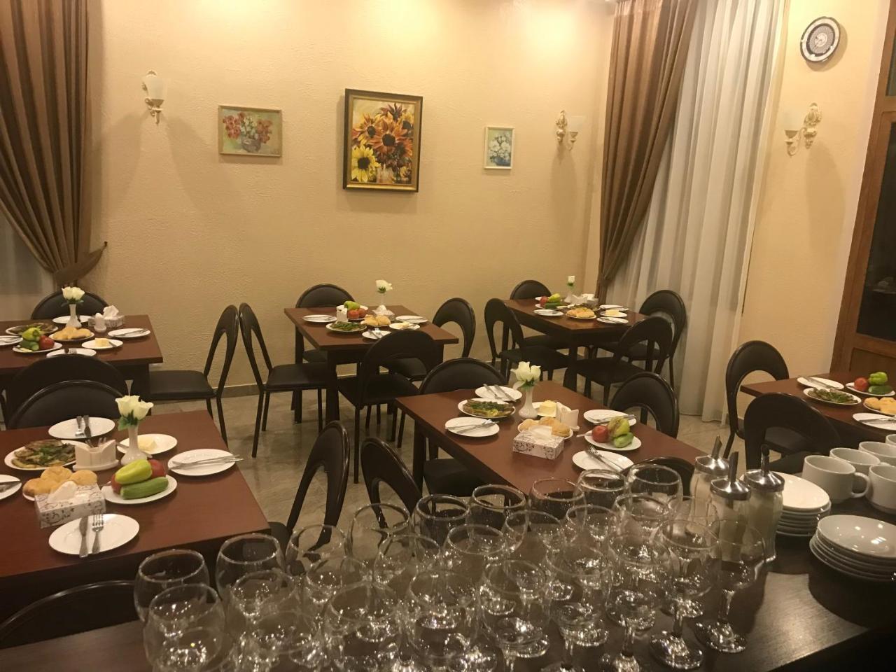 Eridana Hotel Erivan Exterior foto